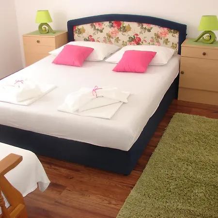 Andelic Apartment